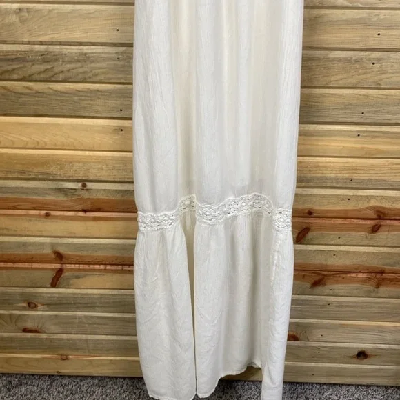 XS- Maxi Mossimo White Lace Dress - Picture 3 of 6
